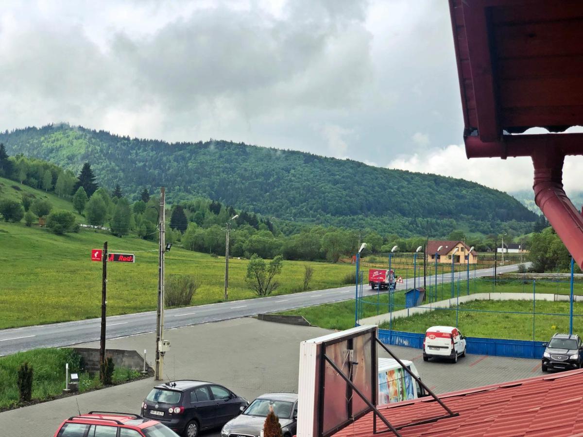 Aranykakas Etterem Es Panzio Bed & Breakfast Sindominic Luaran gambar