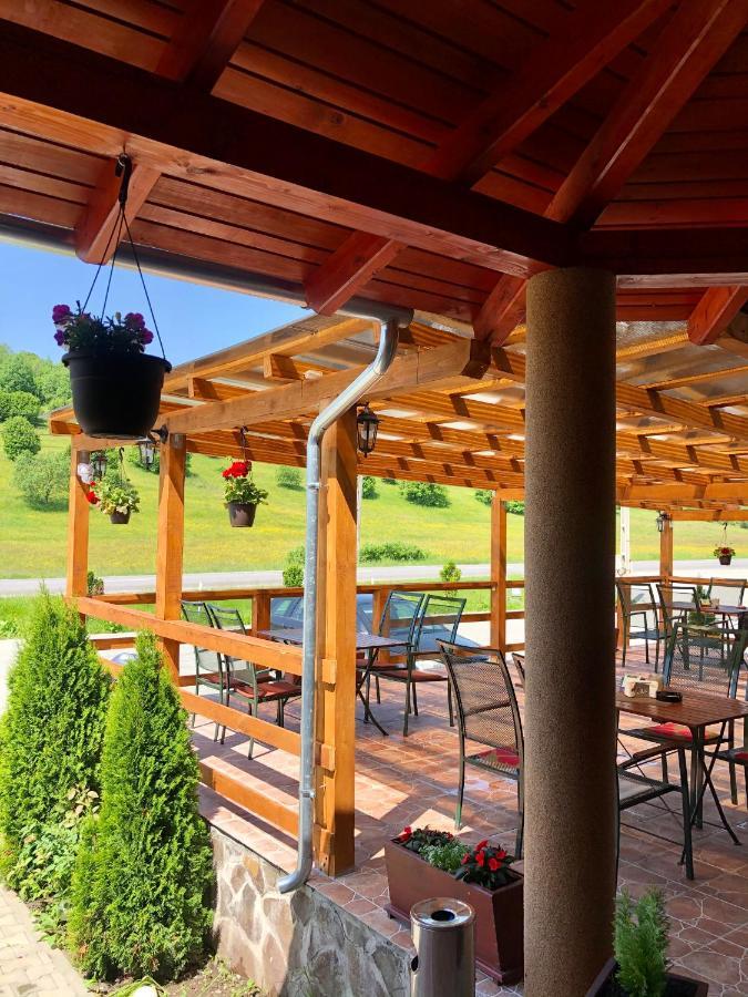 Aranykakas Etterem Es Panzio Bed & Breakfast Sindominic Luaran gambar