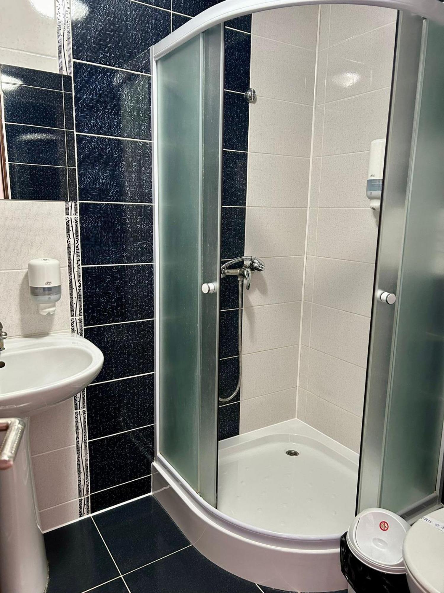 Aranykakas Etterem Es Panzio Bed & Breakfast Sindominic Luaran gambar